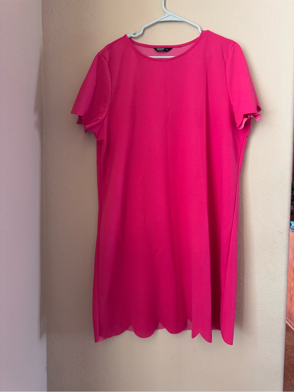 SHEIN Bright Pink Short Sleeve Scalloped Hem Dress